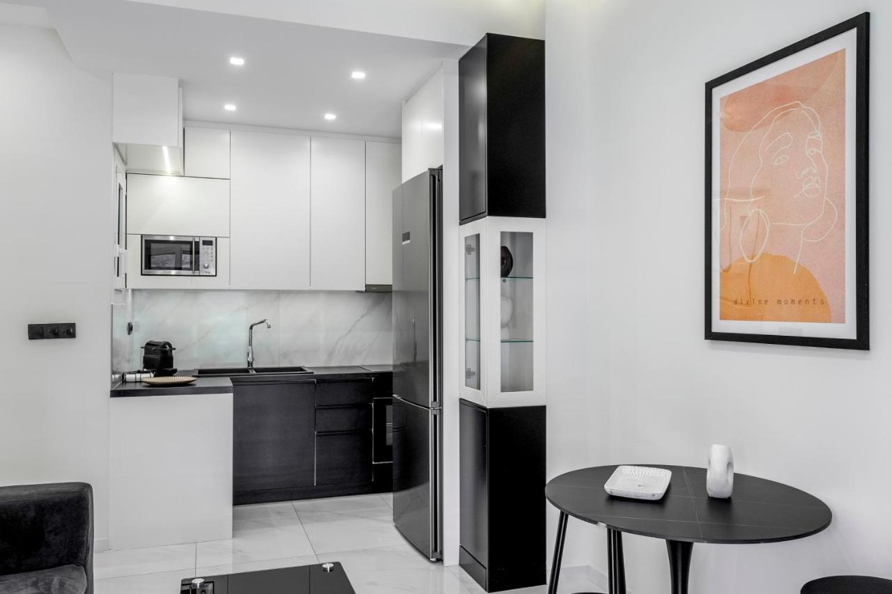Central 2Br Apartment In The Heart Of Athene Buitenkant foto