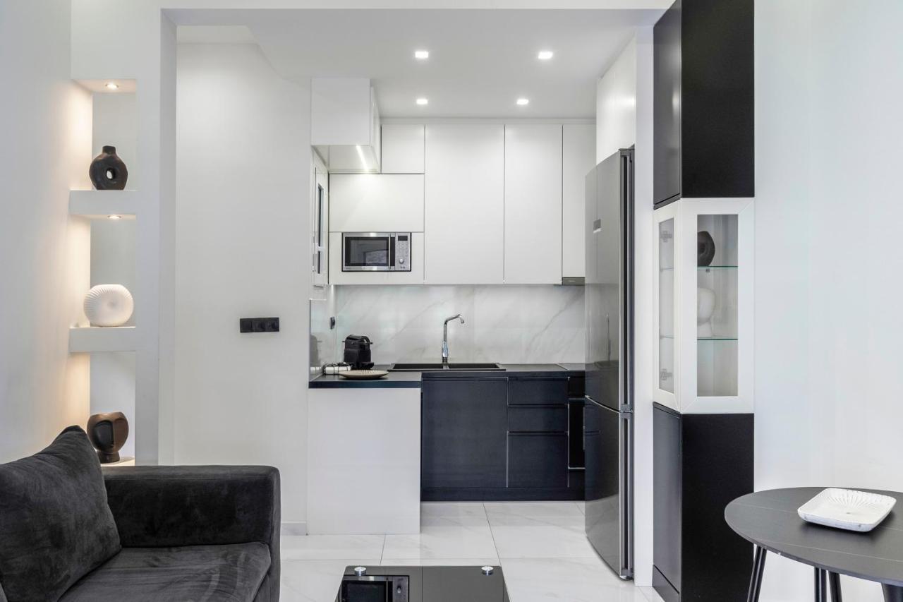 Central 2Br Apartment In The Heart Of Athene Buitenkant foto