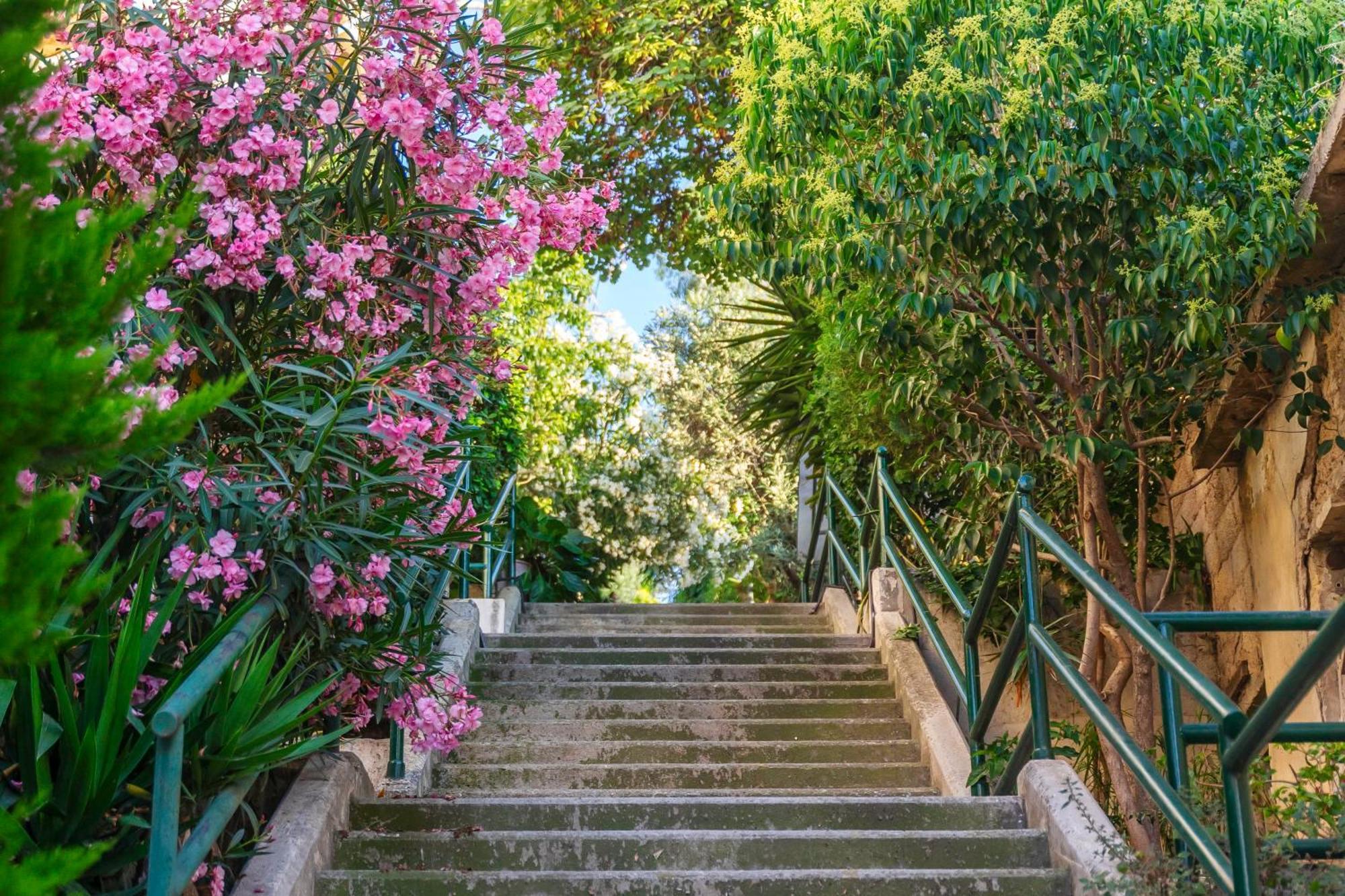 Central 2Br Apartment In The Heart Of Athene Buitenkant foto